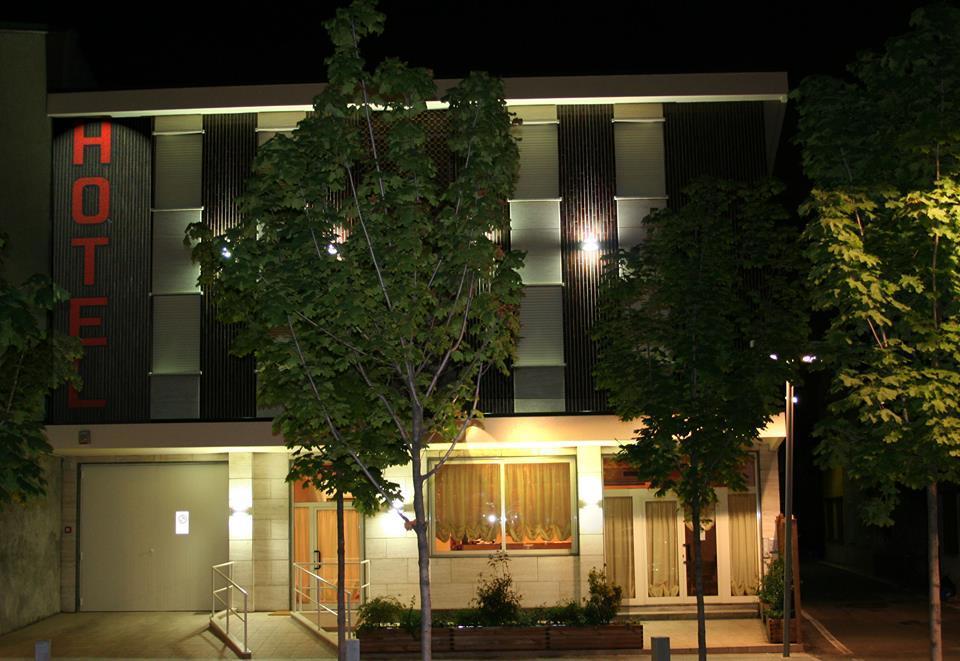 Albergo Munsci' Rovello Porro Exteriör bild